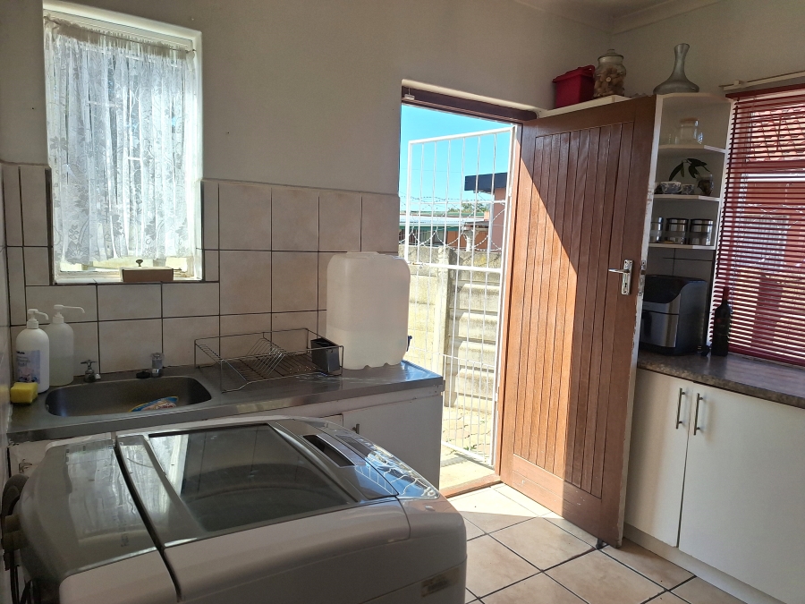 To Let 3 Bedroom Property for Rent in Scheepershoogte Eastern Cape